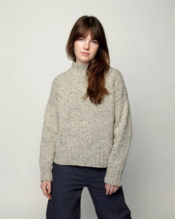LANGØ SWEATER fra Kit Couture